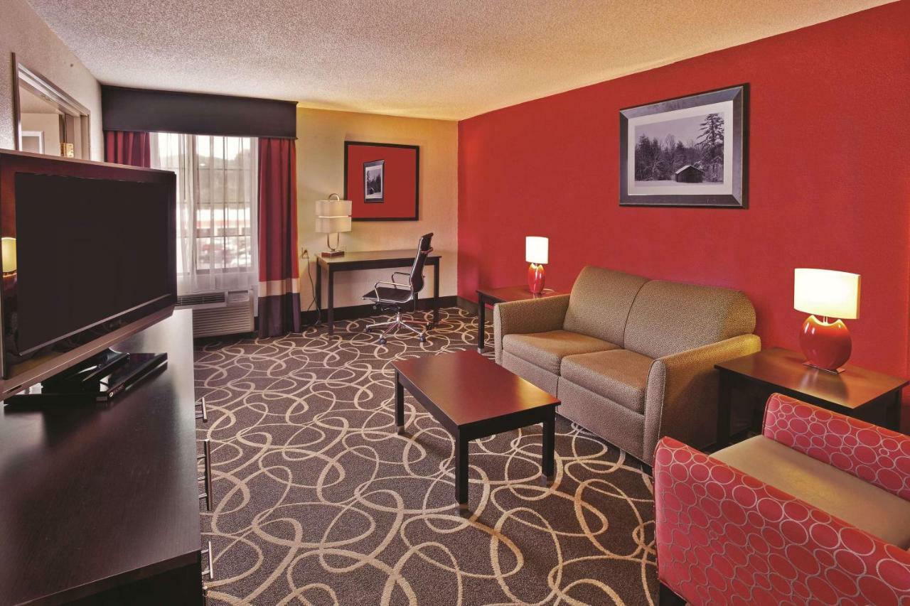 La Quinta Inn & Suites - New River Gorge National Park Summersville Eksteriør billede
