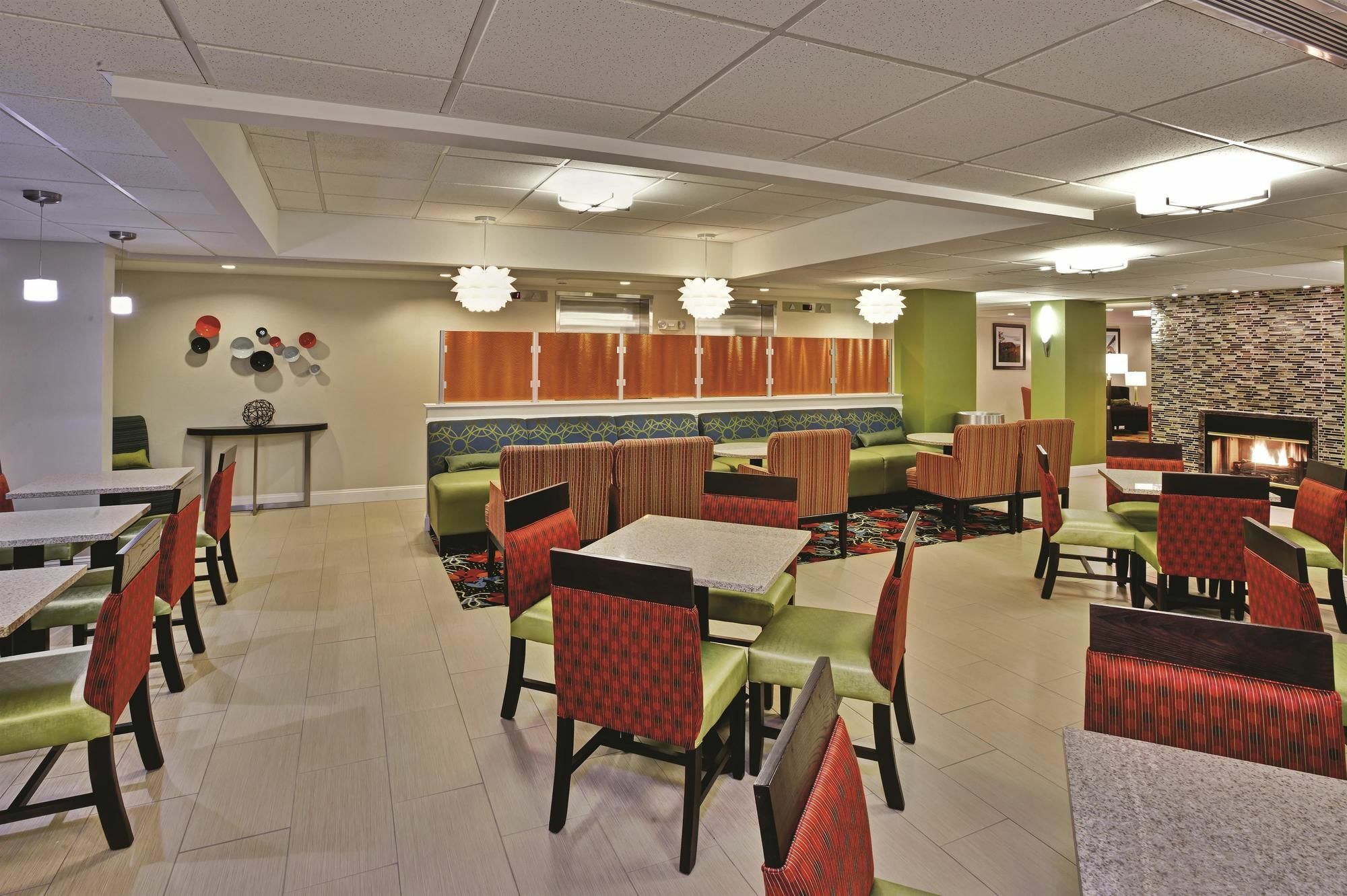 La Quinta Inn & Suites - New River Gorge National Park Summersville Eksteriør billede