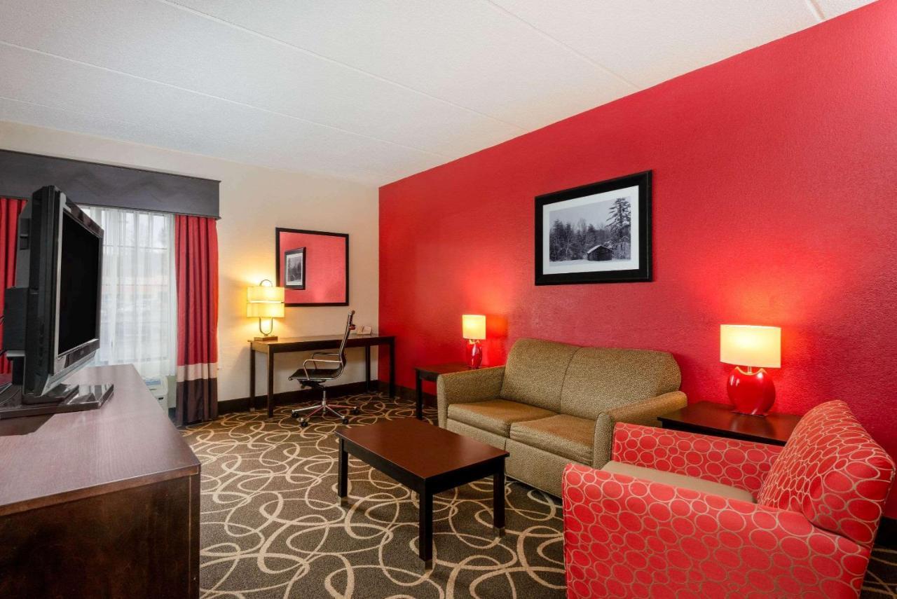 La Quinta Inn & Suites - New River Gorge National Park Summersville Eksteriør billede